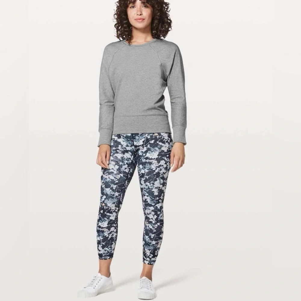 Lululemon Time Out Crew Reversible Heathered Bleached Coral/Heather Medium Grey - Picture 2 of 12